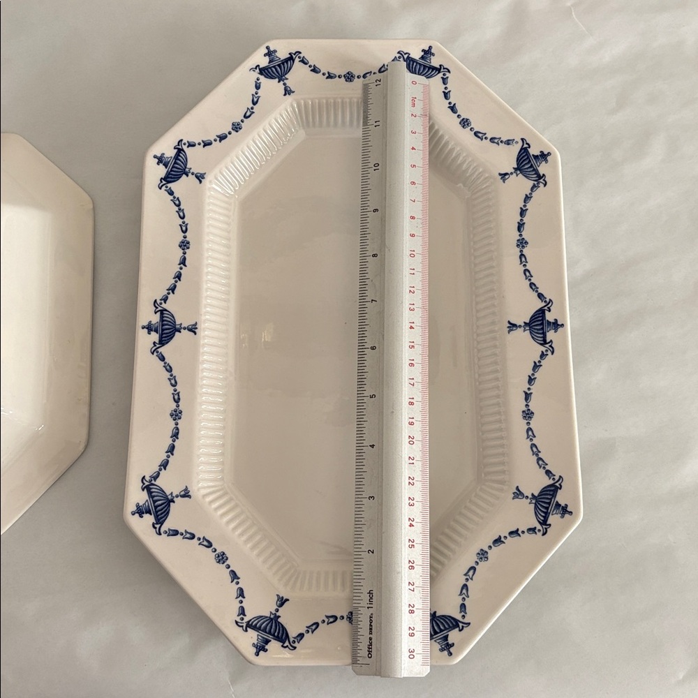 Independence ironstone ash lawn serving platter blue white octagonal - Picture 4 of 8